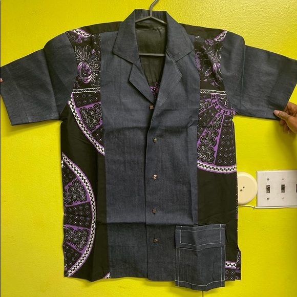 Shirts - Picture 4 of 4